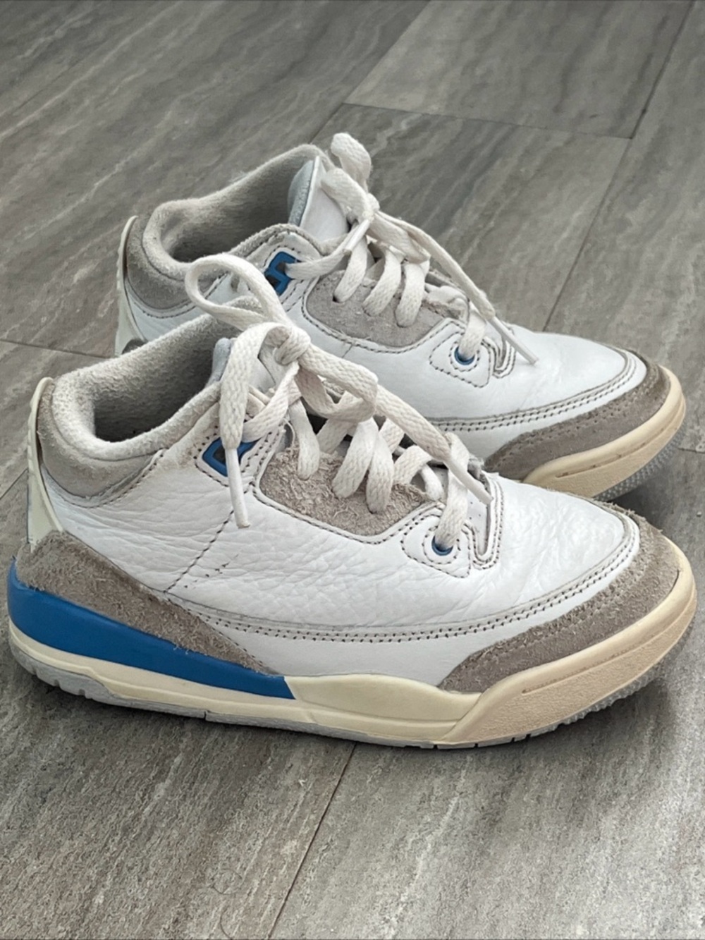 Nike Air Jordan 3 Retro  Lucky Shorts Summit White Blue Size 11C DM0966-101